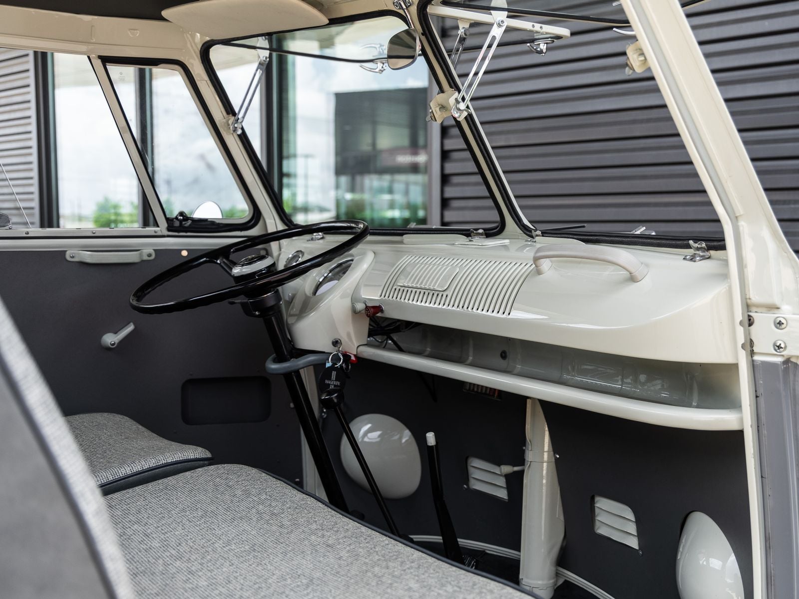 1966 Volkswagen Kombi Base