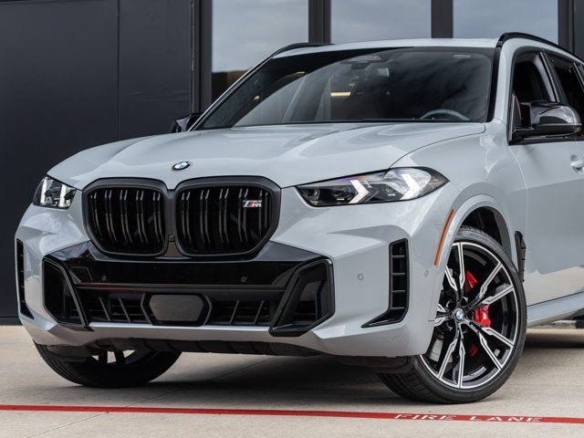 2025 BMW X5 M60i