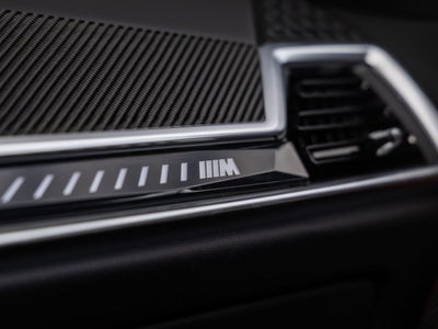 2025 BMW X5 M60i