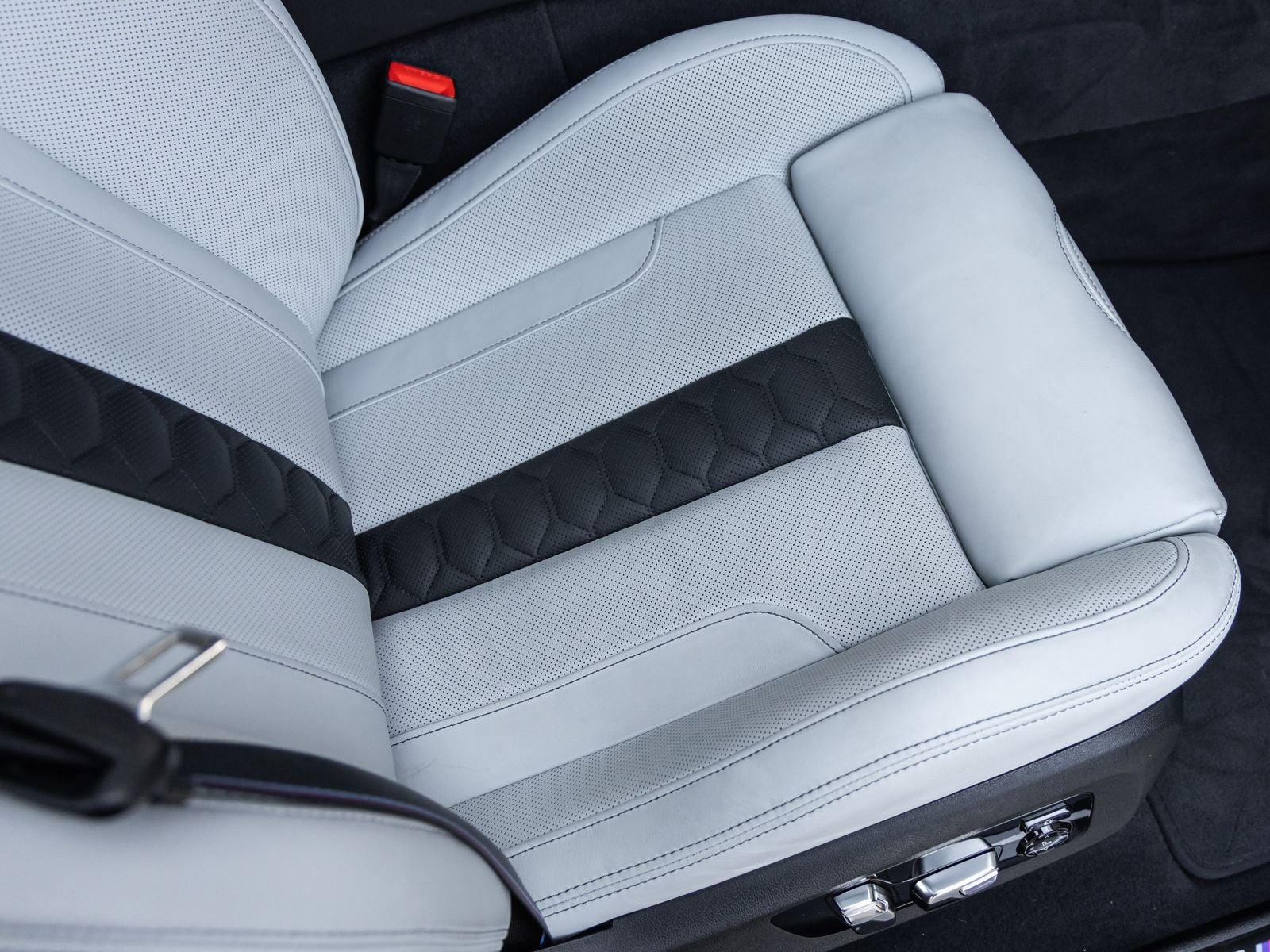 2025 BMW X6 M Competition