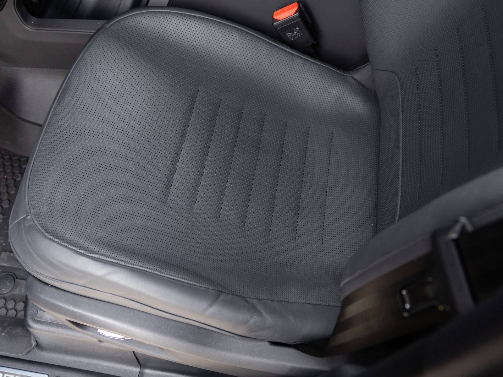 2025 Land Rover Defender 110 P635 OCTA V8