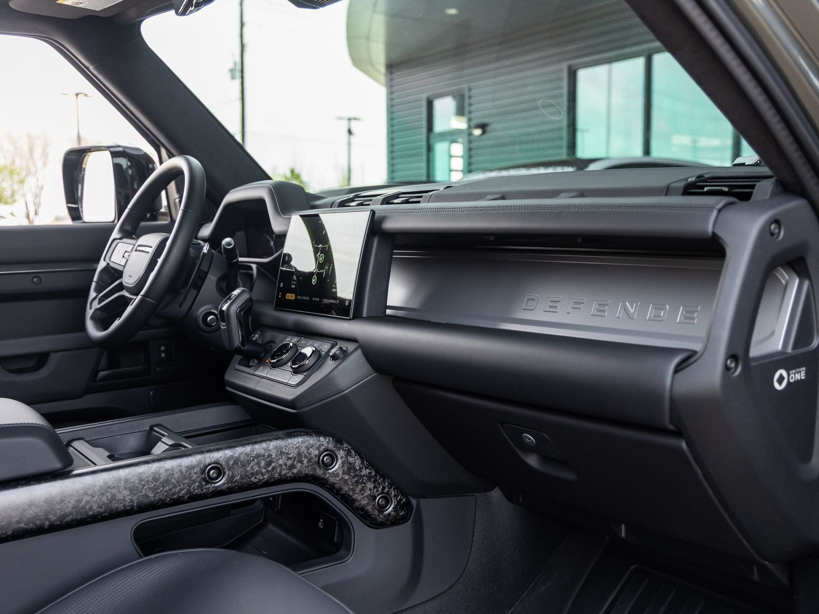 2025 Land Rover Defender 110 P635 OCTA V8