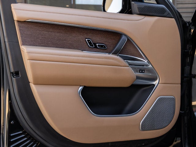 2024 Land Rover Range Rover Autobiography