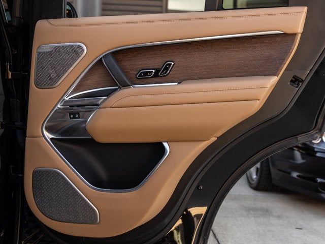 2024 Land Rover Range Rover Autobiography