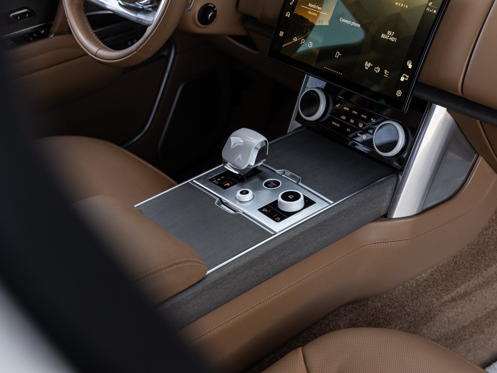 2022 Land Rover Range Rover SV