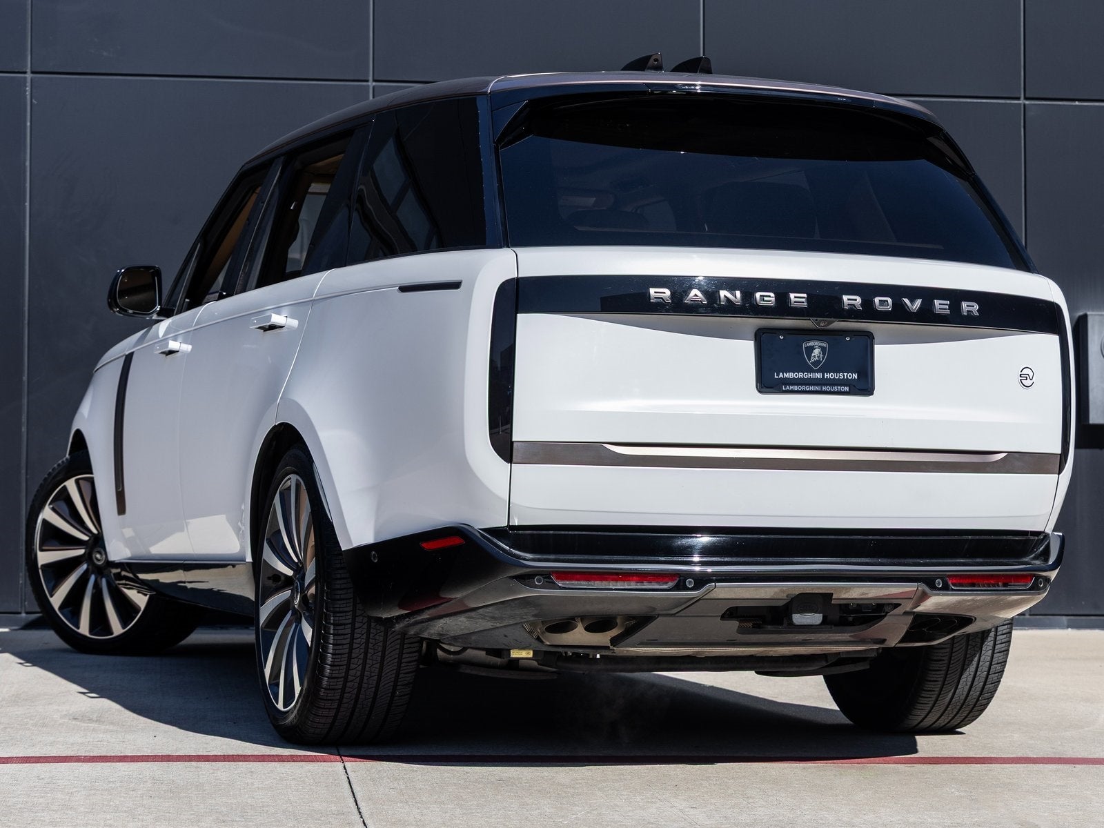 2022 Land Rover Range Rover SV