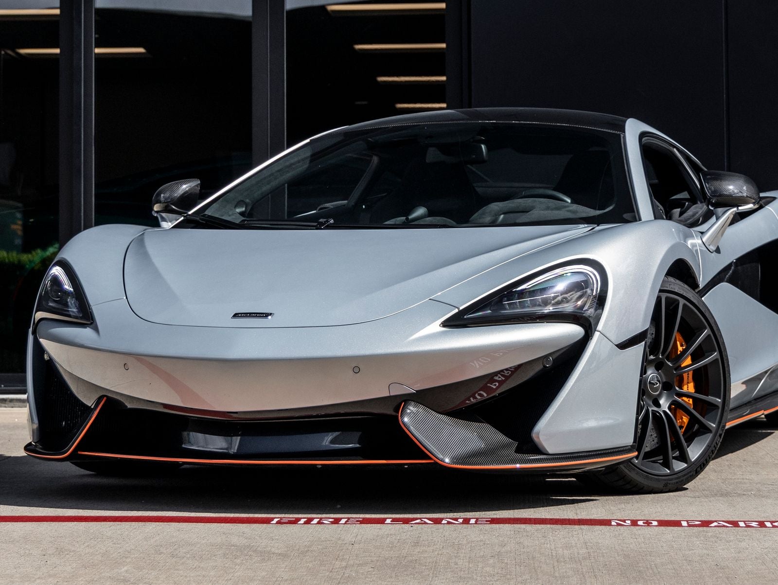 2016 McLaren 570S Base