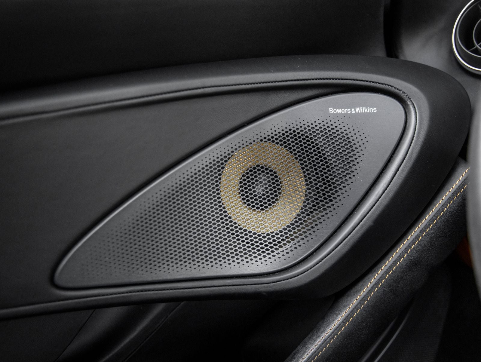2016 McLaren 570S Base