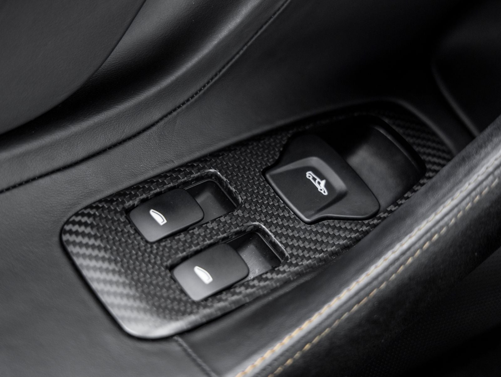 2016 McLaren 570S Base