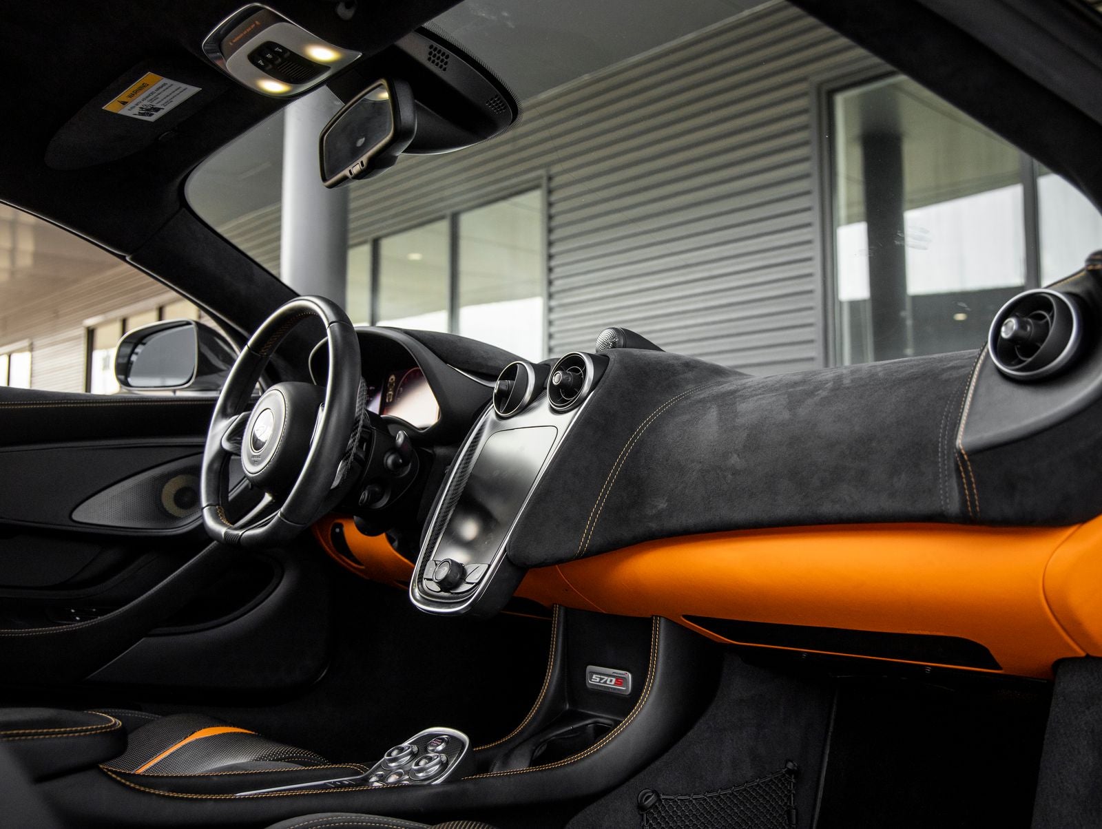 2016 McLaren 570S Base