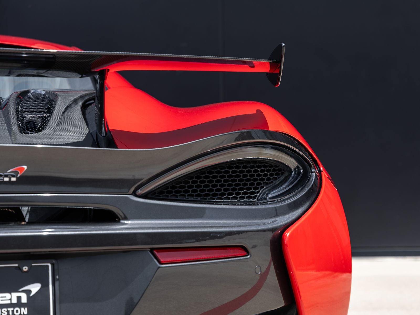 2016 McLaren 570S Base