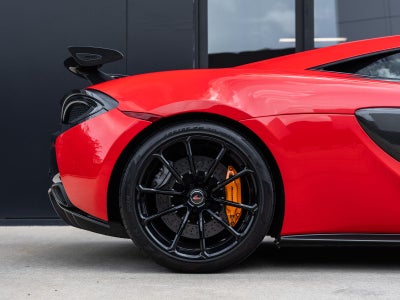 2016 McLaren 570S Base