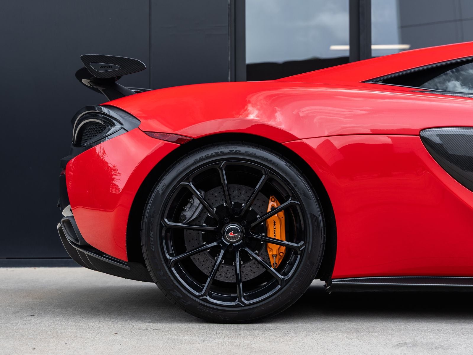 2016 McLaren 570S Base