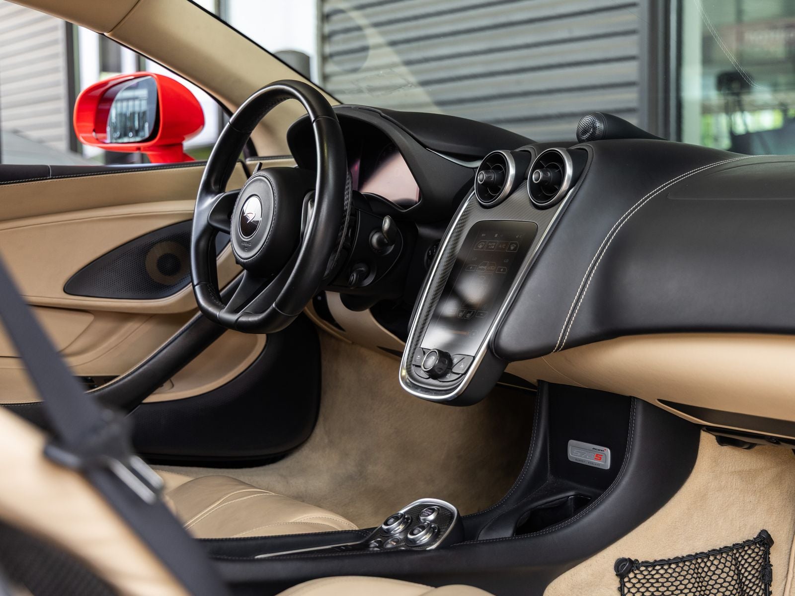 2016 McLaren 570S Base