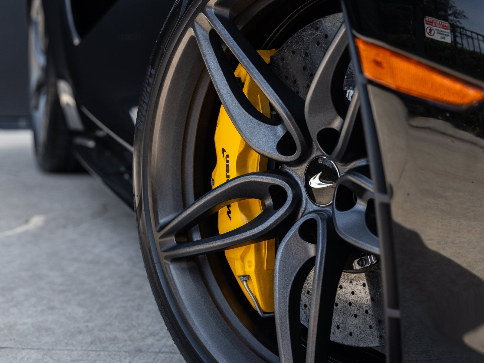 2020 McLaren 570S Base