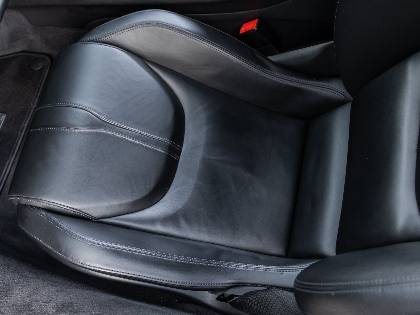 2020 McLaren 570S Base