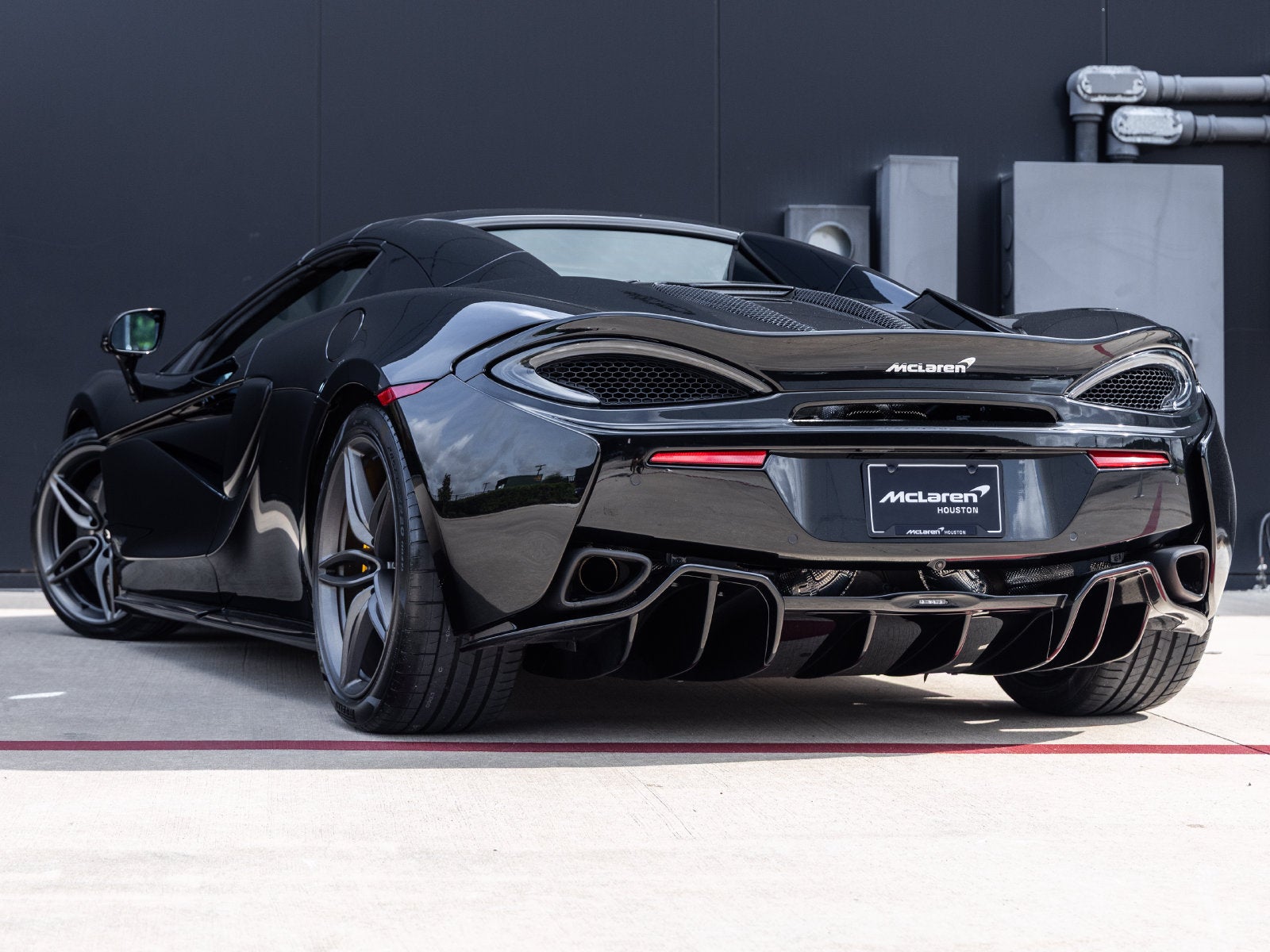 2020 McLaren 570S Base