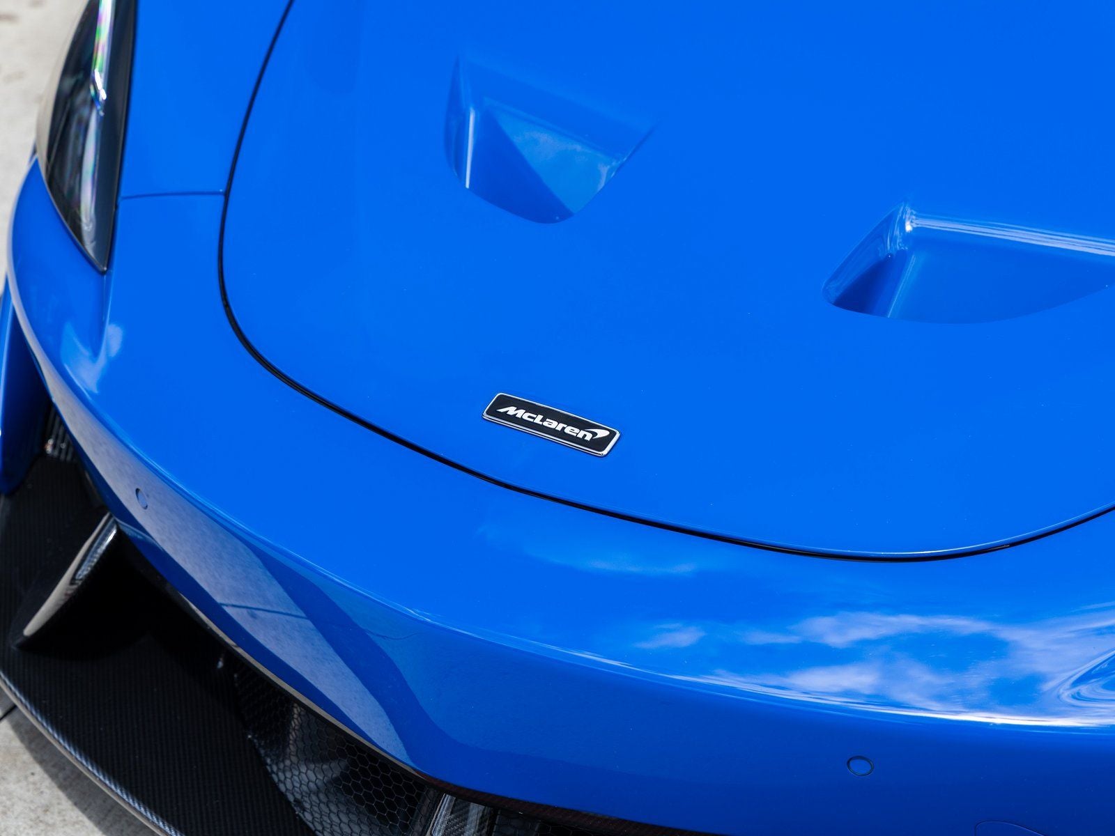 2020 McLaren 620R Base