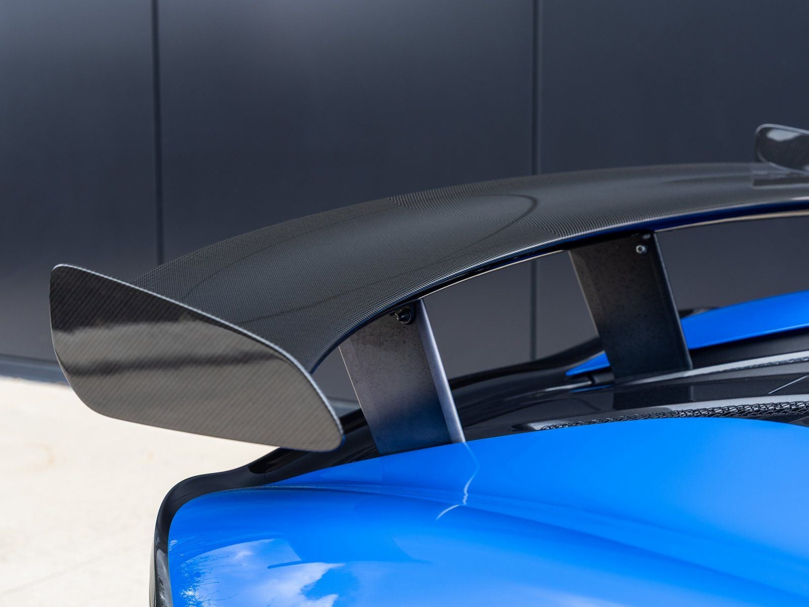 2020 McLaren 620R Base