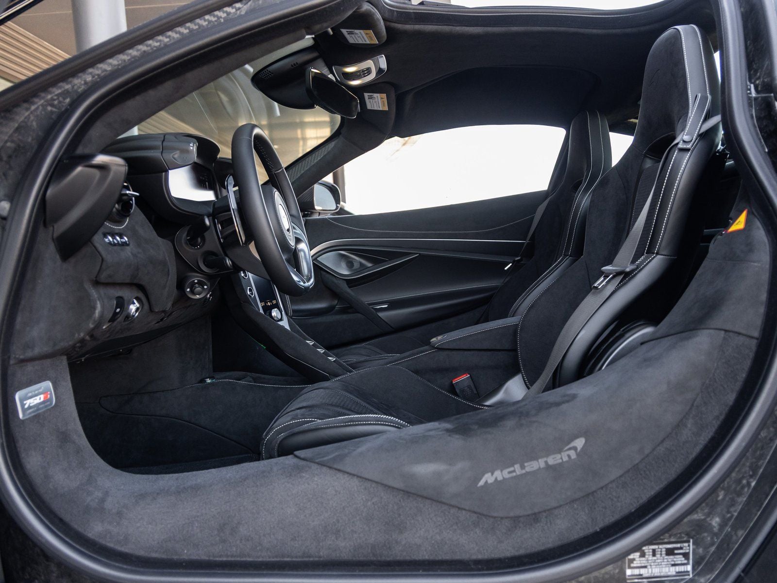 2026 McLaren 750S Base