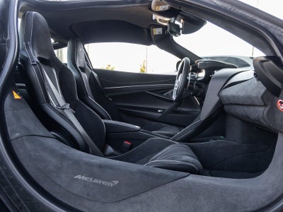 2026 McLaren 750S Base