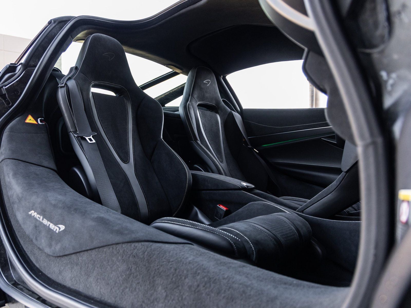 2026 McLaren 750S Base