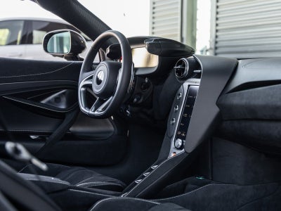 2026 McLaren 750S Base