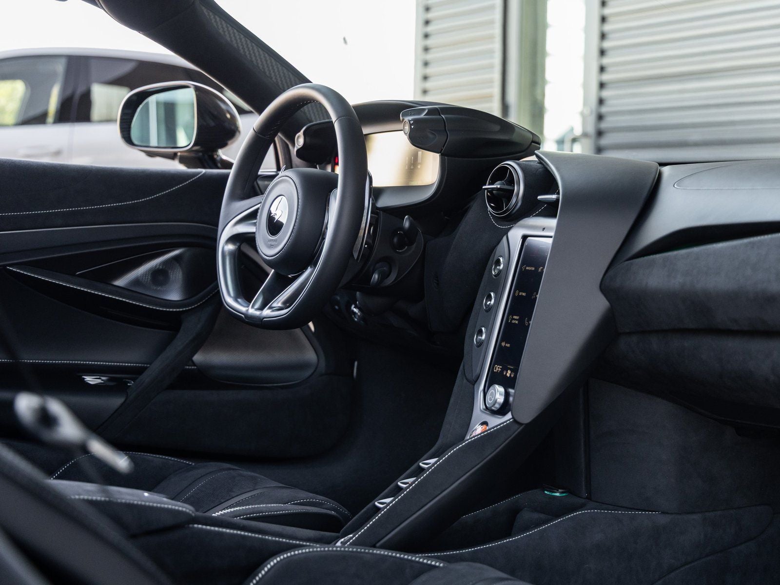 2026 McLaren 750S Base