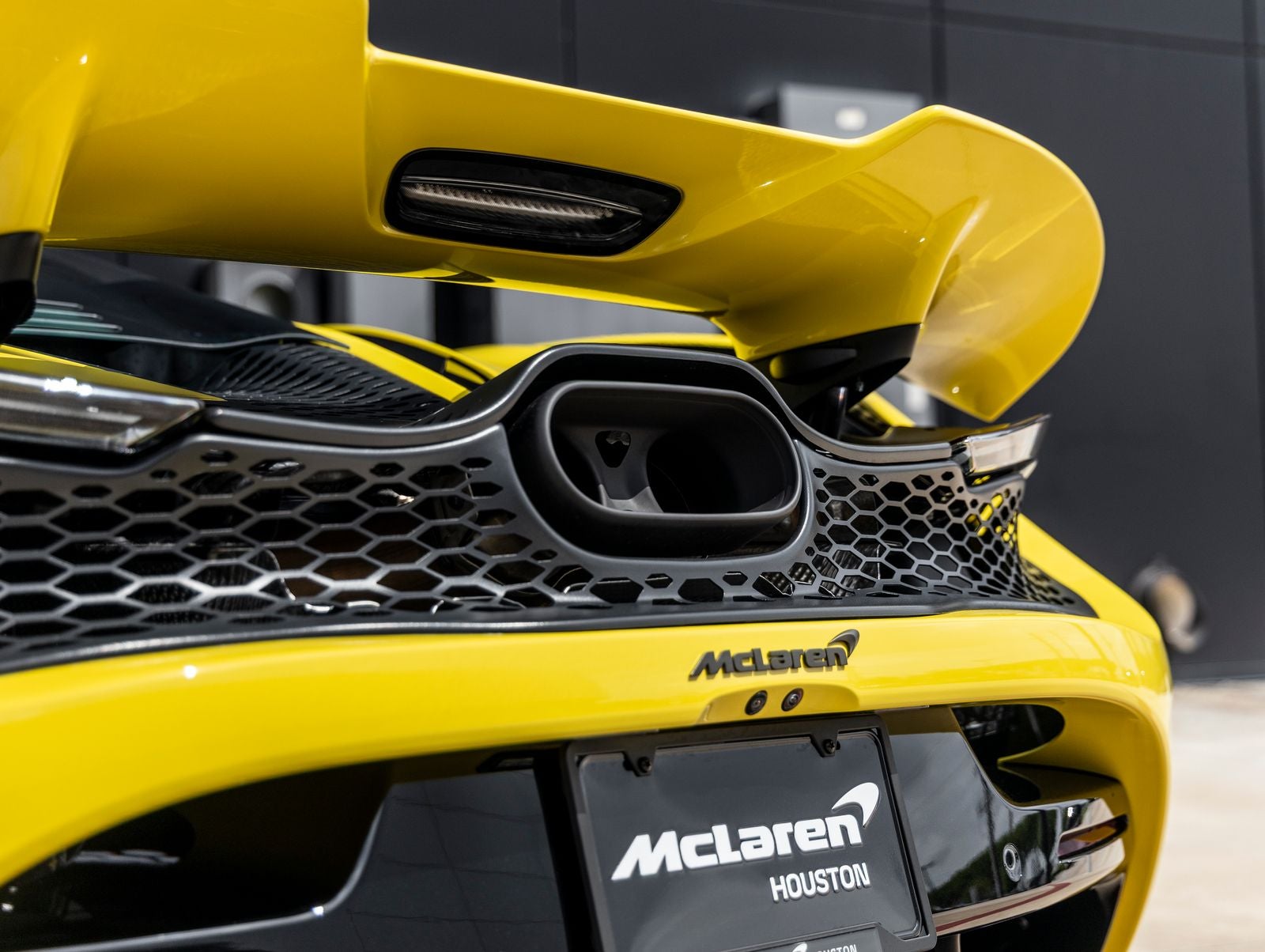 2027 McLaren 750S Base