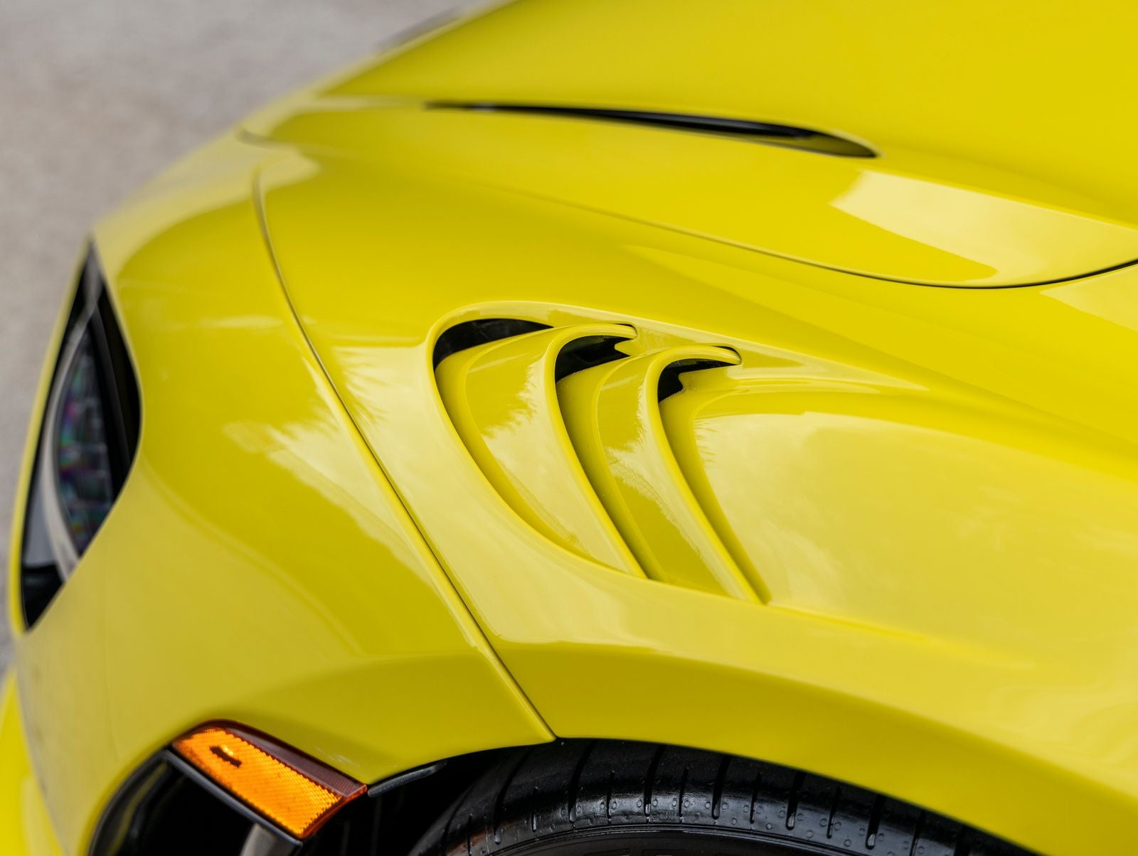 2027 McLaren 750S Base