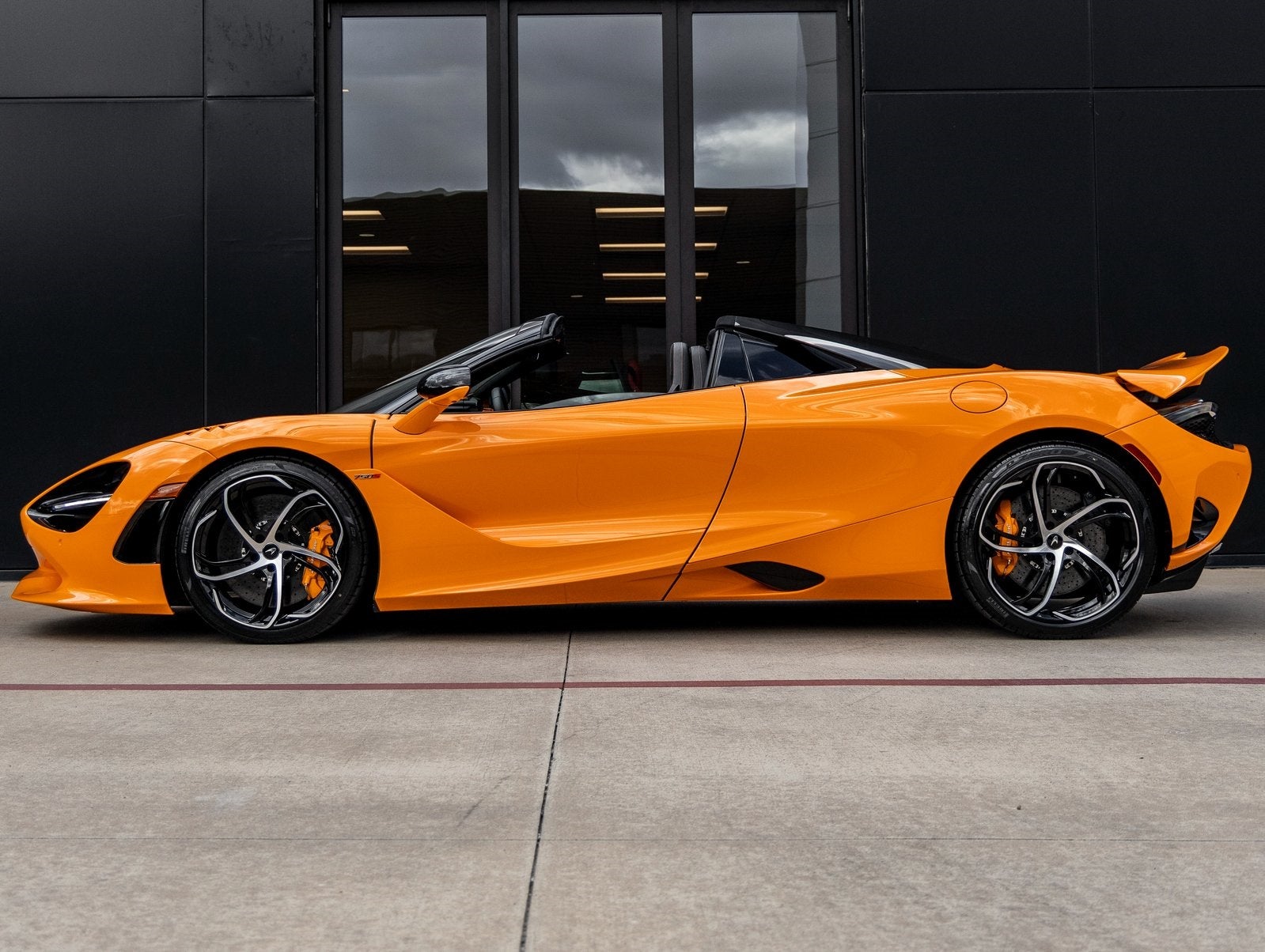 2026 McLaren 750S Base