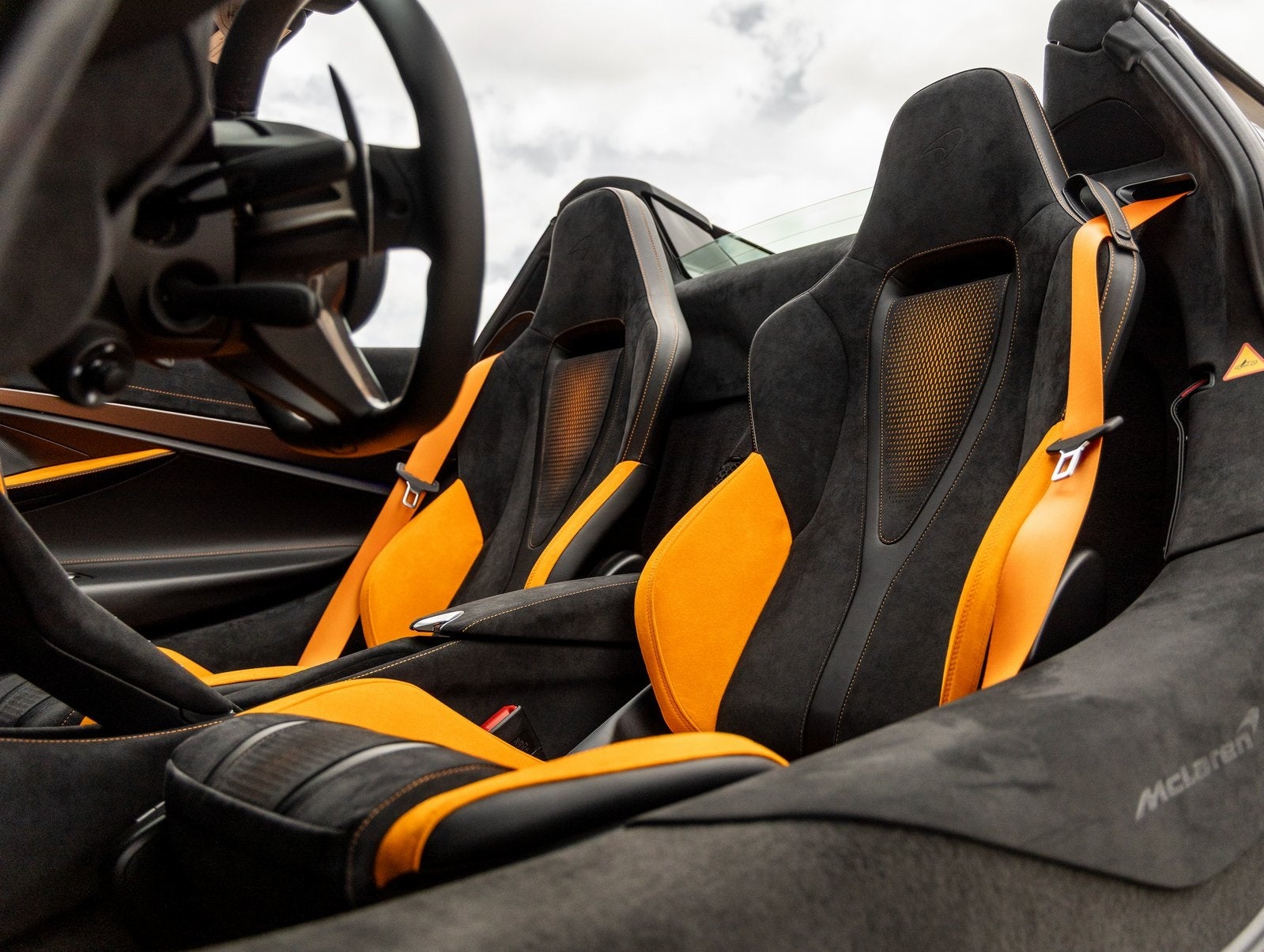 2026 McLaren 750S Base