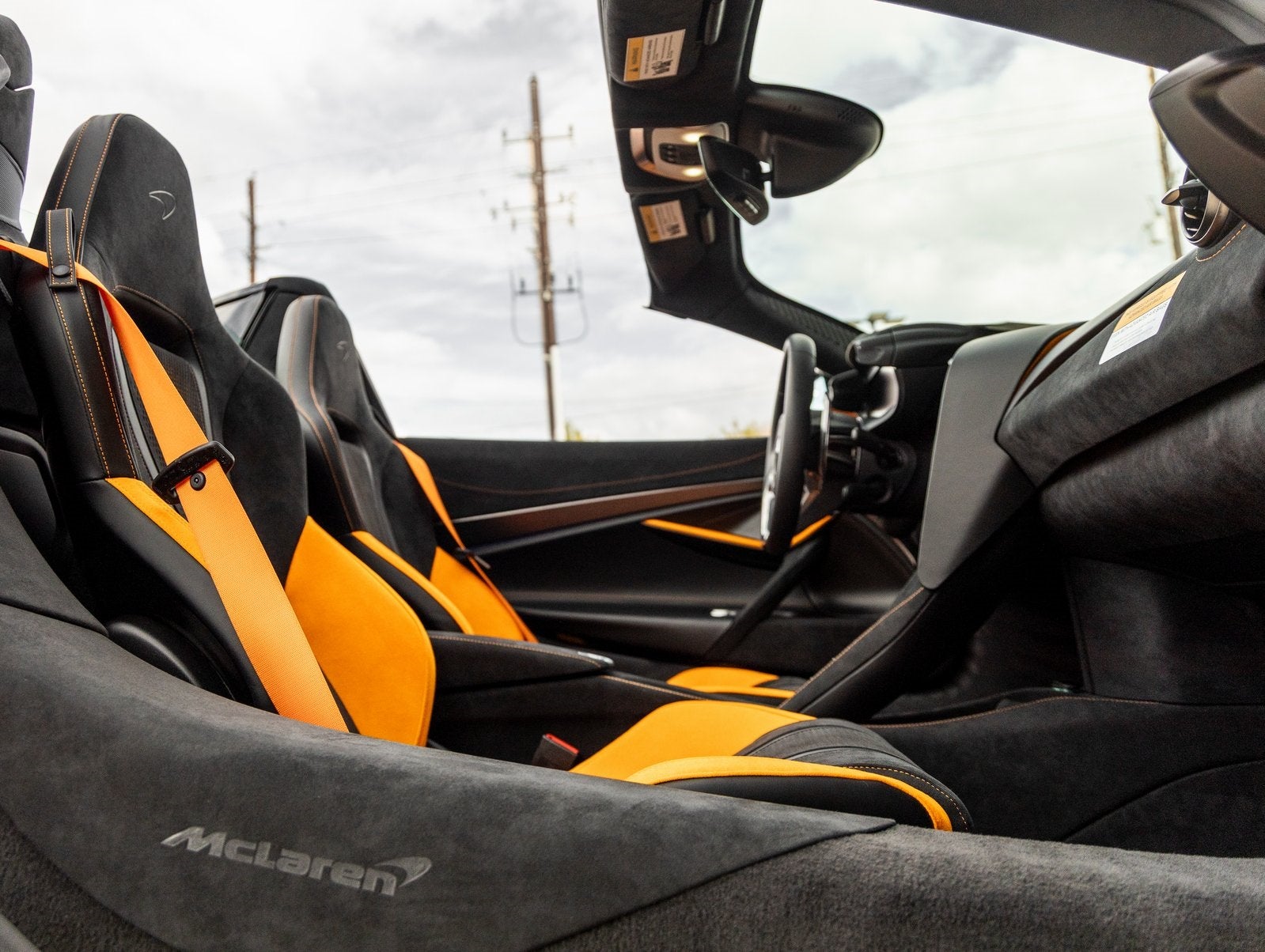 2026 McLaren 750S Base