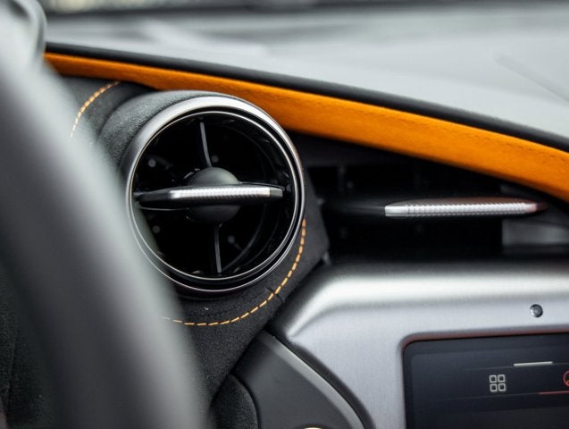 2026 McLaren 750S Base