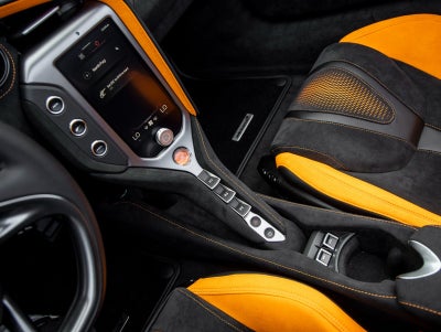 2026 McLaren 750S Base