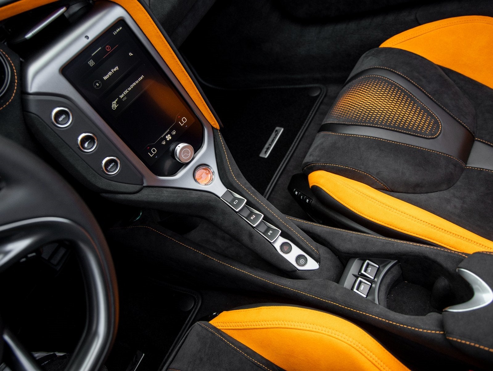 2026 McLaren 750S Base