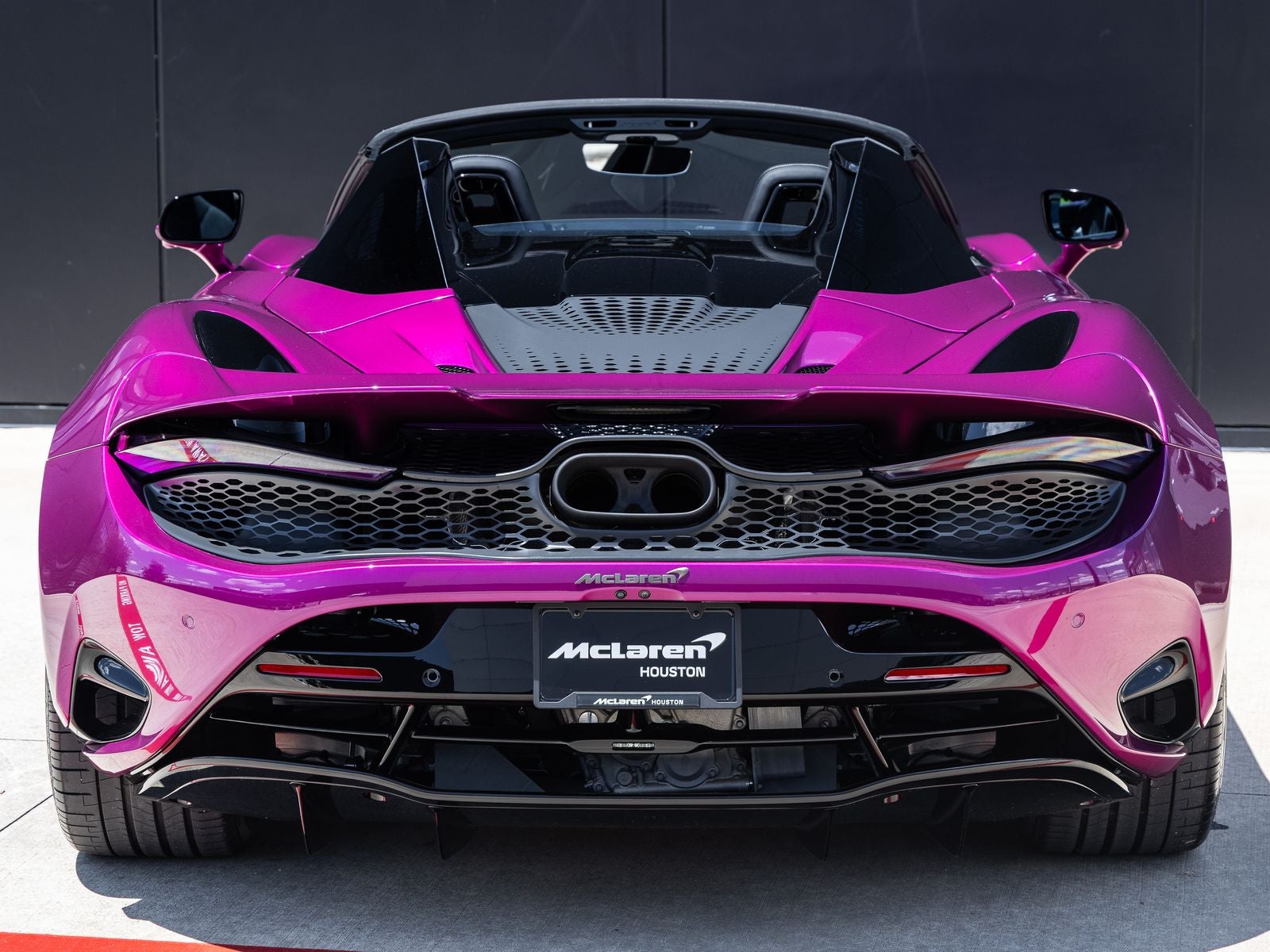 2027 McLaren 750S Base