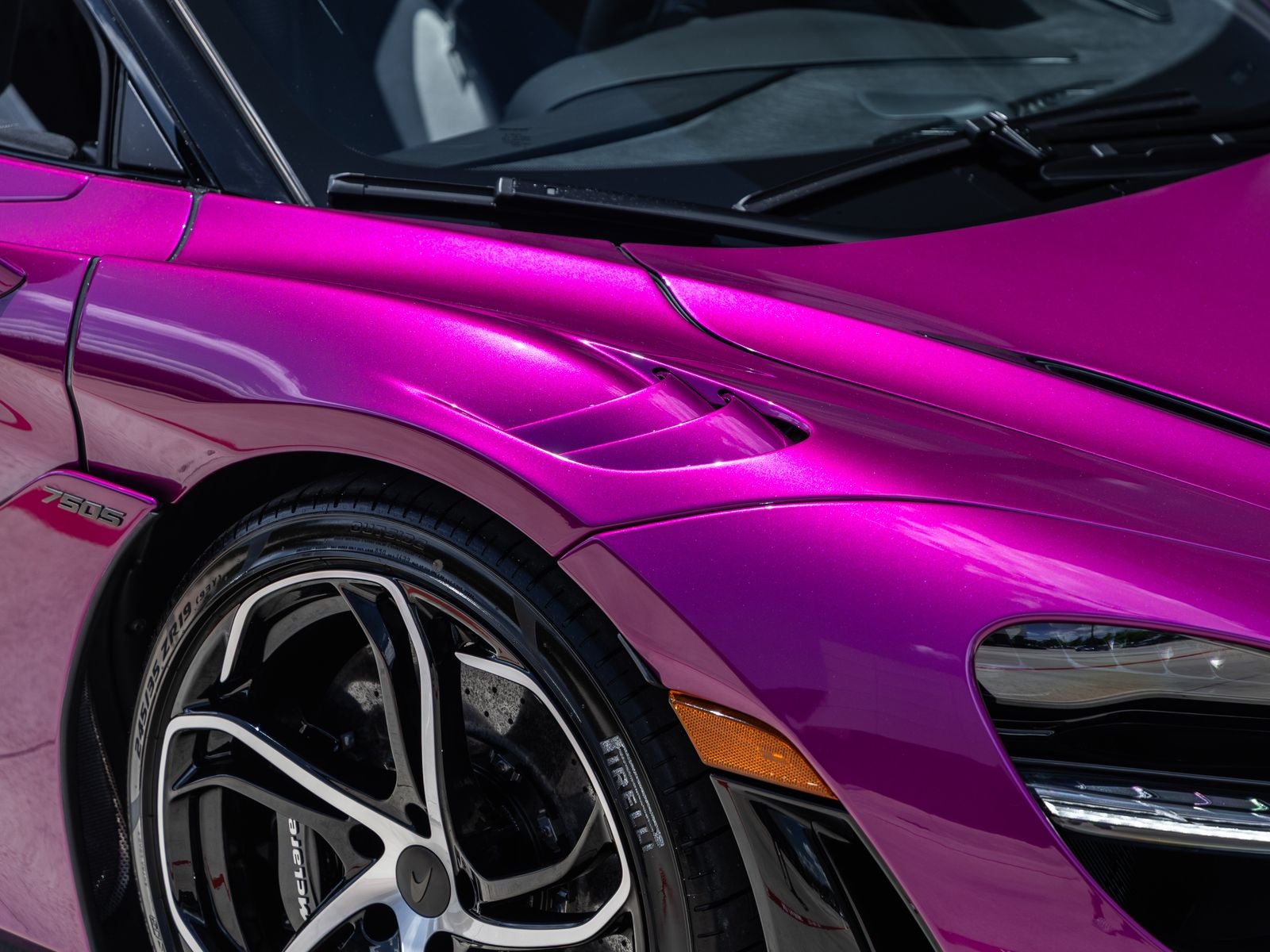 2027 McLaren 750S Base