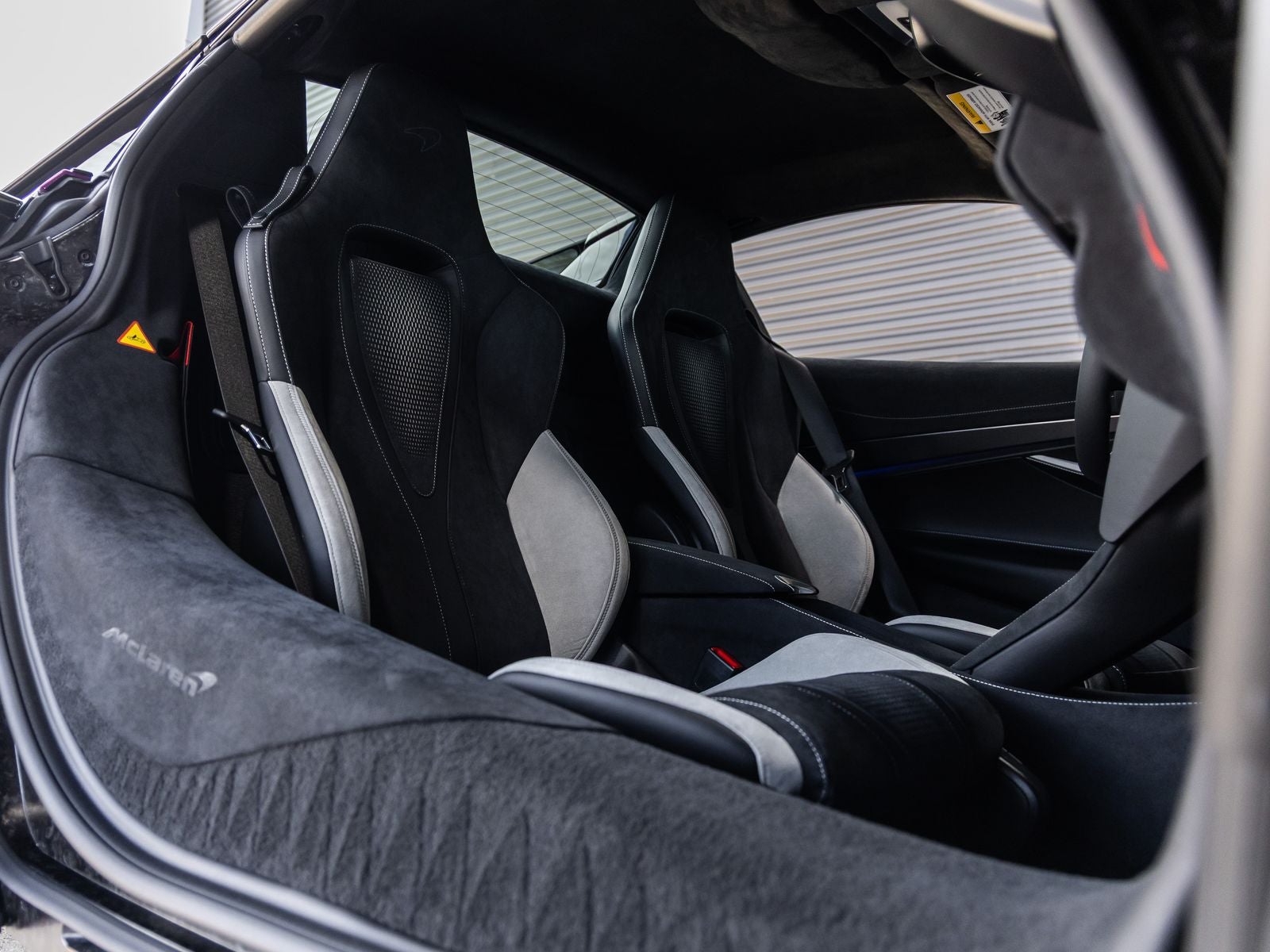 2027 McLaren 750S Base