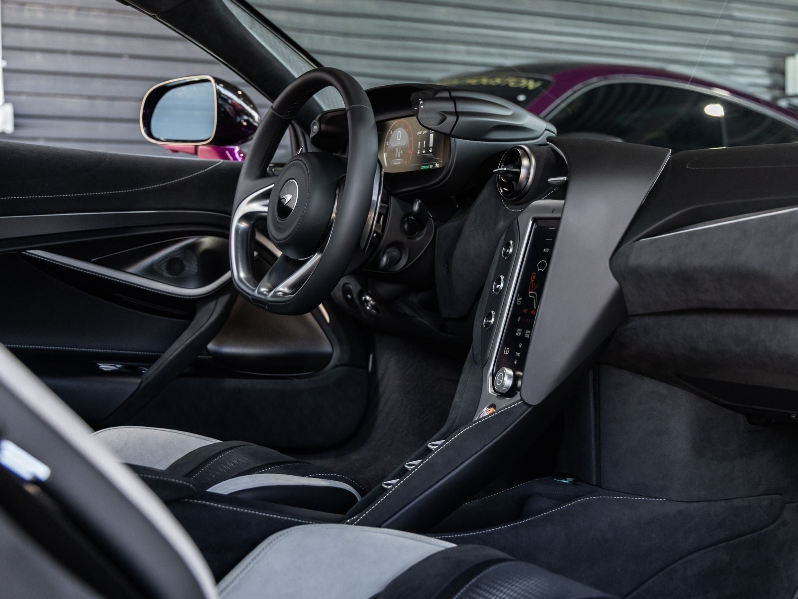 2027 McLaren 750S Base