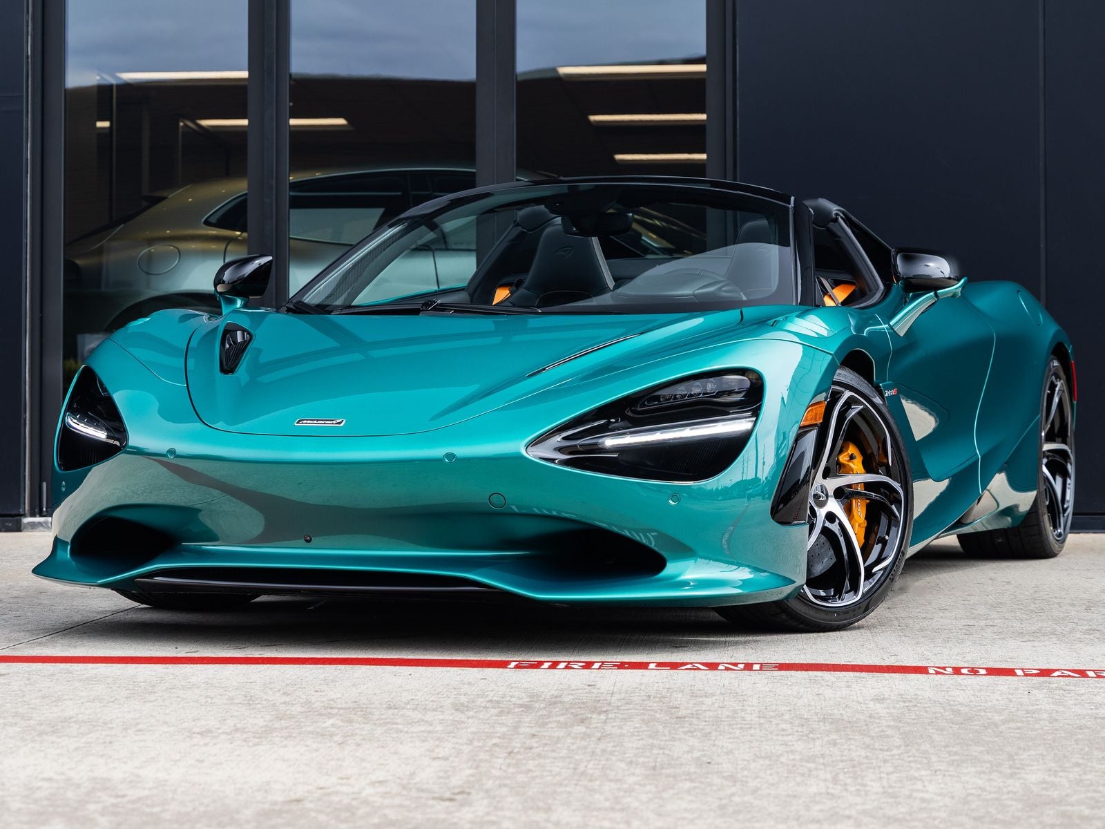2027 McLaren 750S Base