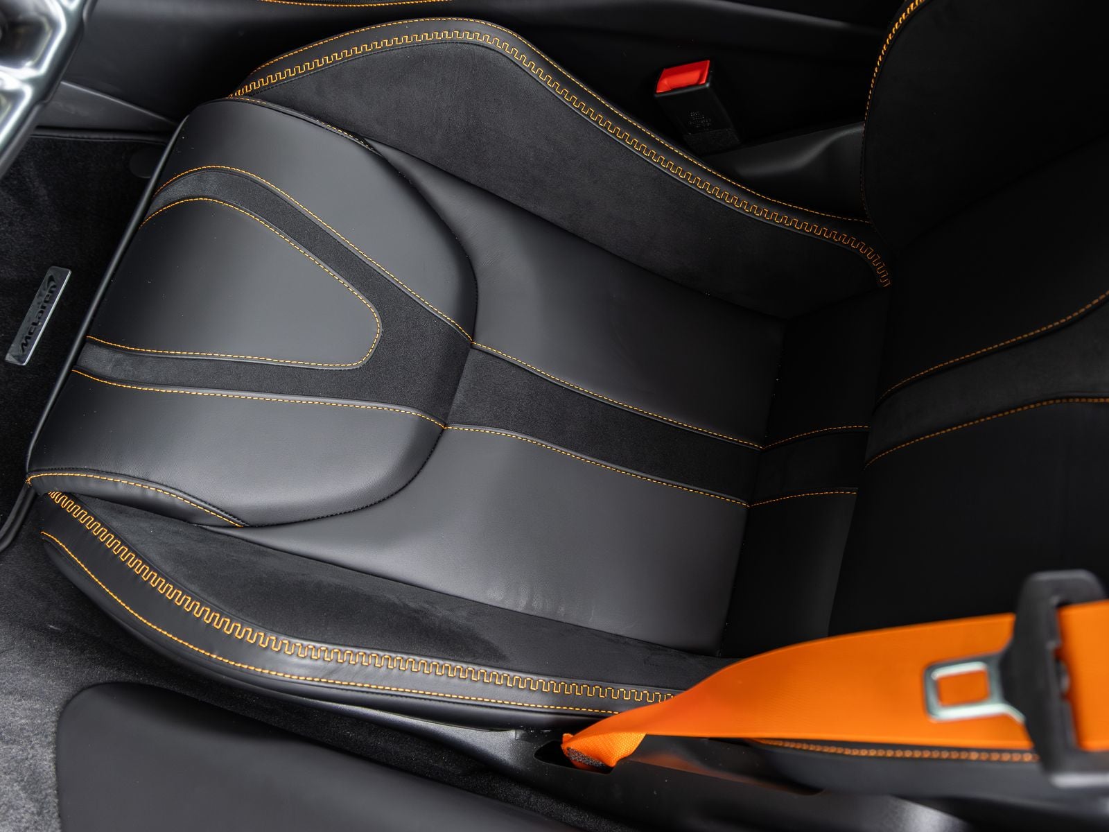2027 McLaren 750S Base