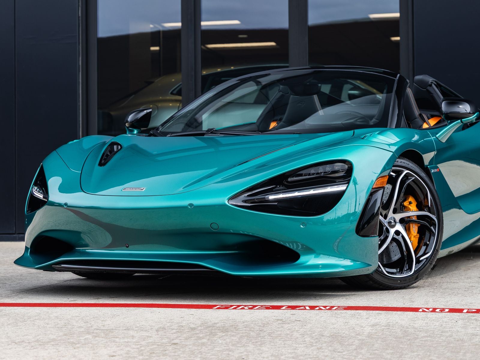 2027 McLaren 750S Base