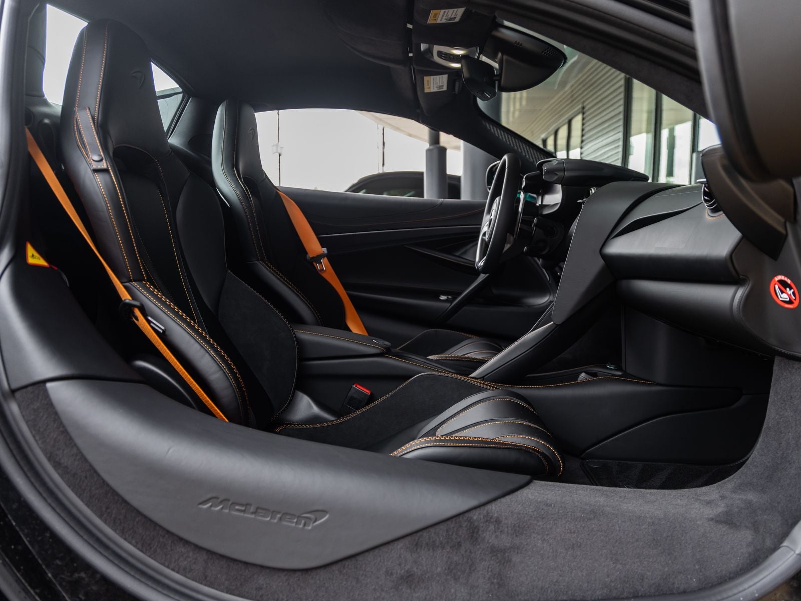 2027 McLaren 750S Base
