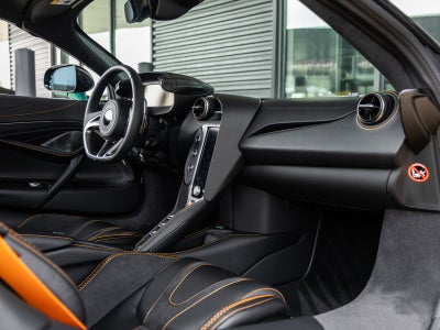 2027 McLaren 750S Base