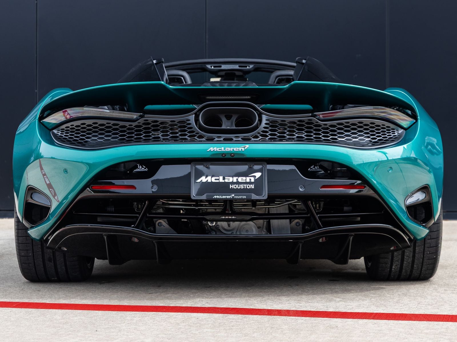 2027 McLaren 750S Base