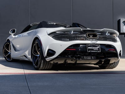 2026 McLaren 750S Base