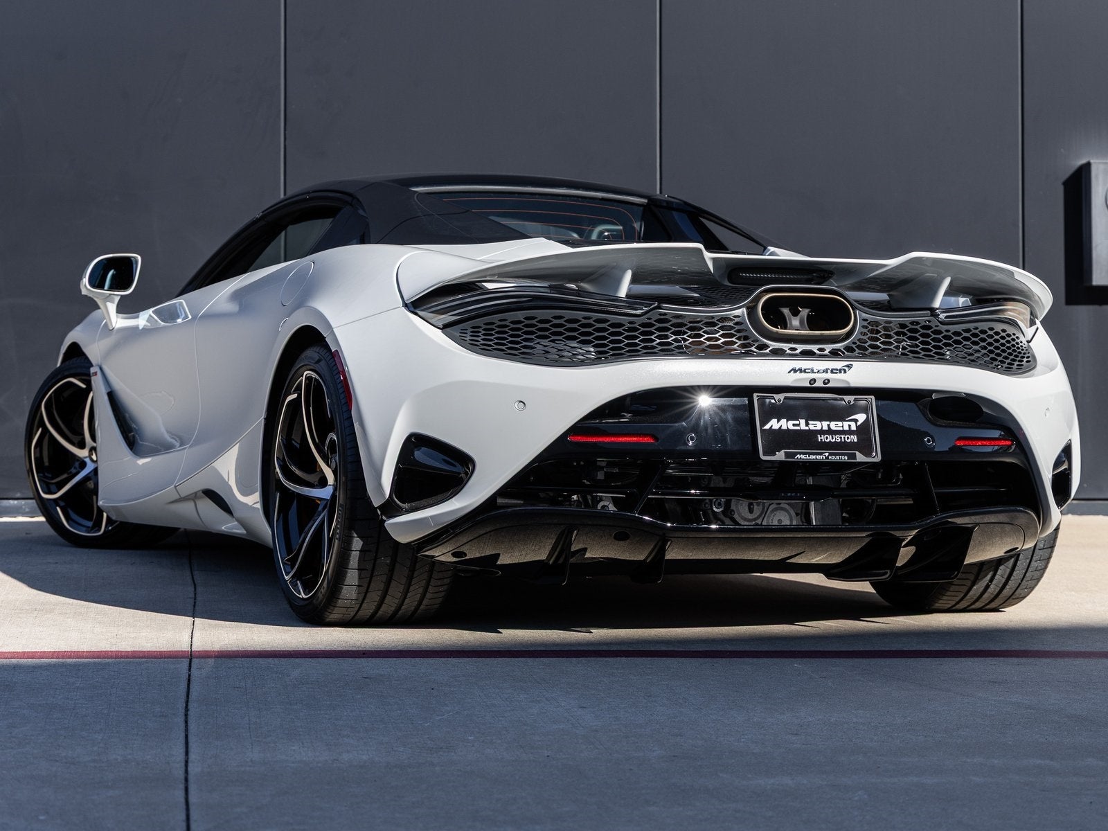 2026 McLaren 750S Base