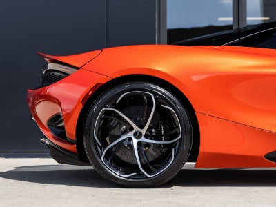 2026 McLaren 750S Base