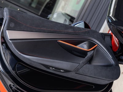 2026 McLaren 750S Base